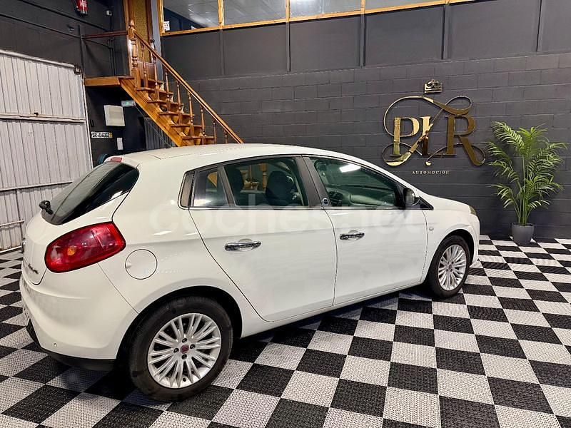 Usado Fiat Bravo Active 105 CV (77 kW) 2010 Blanco Utilitario