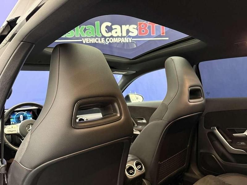 Negro Usado 2021 Mercedes A250 Utilitario | 23.490 € (Precio justo) - Imagen 1/4