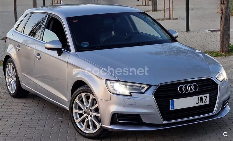 Gris / plata Usado 2017 Audi A3 Sportback S-Line Berlina | 9000 € (Super precio) - Imagen 1/4