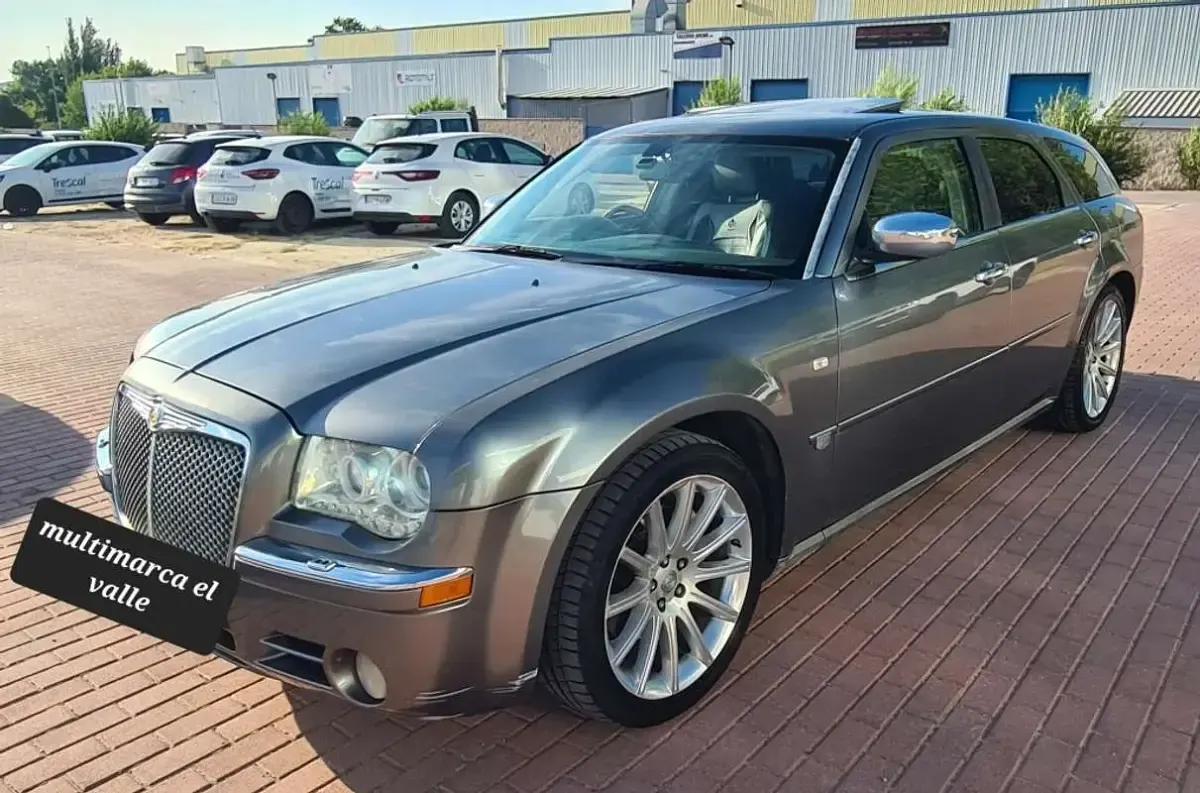 Usado Chrysler 300C Touring 218 CV (160 kW) 2007 Gris Familiar