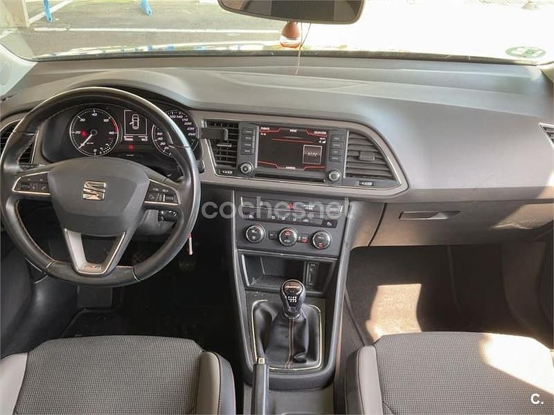 Usado Seat Leon X-Perience 4Drive 150 CV (110 kW) 2016 Gris / plata Familiar
