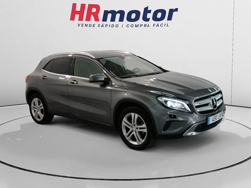 Rojo Usado 2017 Mercedes GLA200 Urban SUV | 21.060 € (Precio justo) - Imagen 1/4