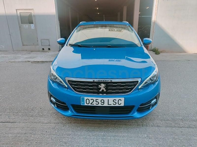 Begagnad Peugeot 308 SW Allure 130 HK (95 kW) 2021 Blå Kombi