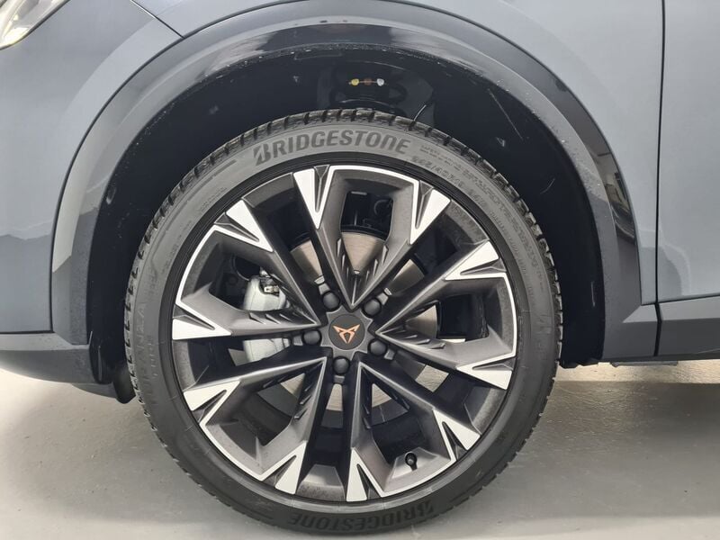 Usado Cupra Formentor 150 CV (110 kW) 2024 Gris SUV