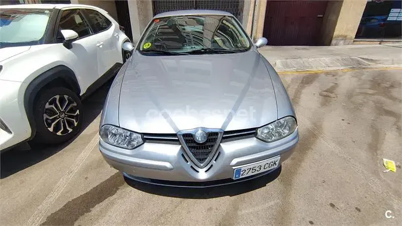 Usado Alfa Romeo 156 Impression 120 CV (88 kW) 2003 Gris / plata Berlina