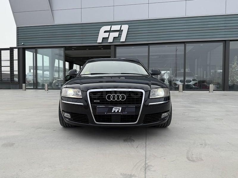 Usado Audi A8 Premium 233 CV (171 kW) 2009 Negro Berlina