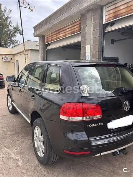 Usado VW Touareg R 174 CV (127 kW) 2006 Negro SUV