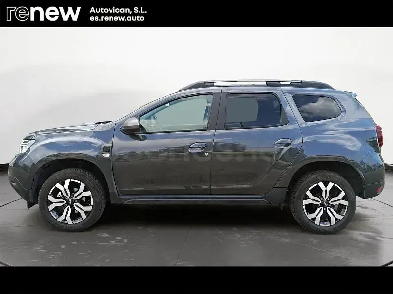Usado Dacia Duster Journey 100 CV (73 kW) 2023 Gris / plata SUV