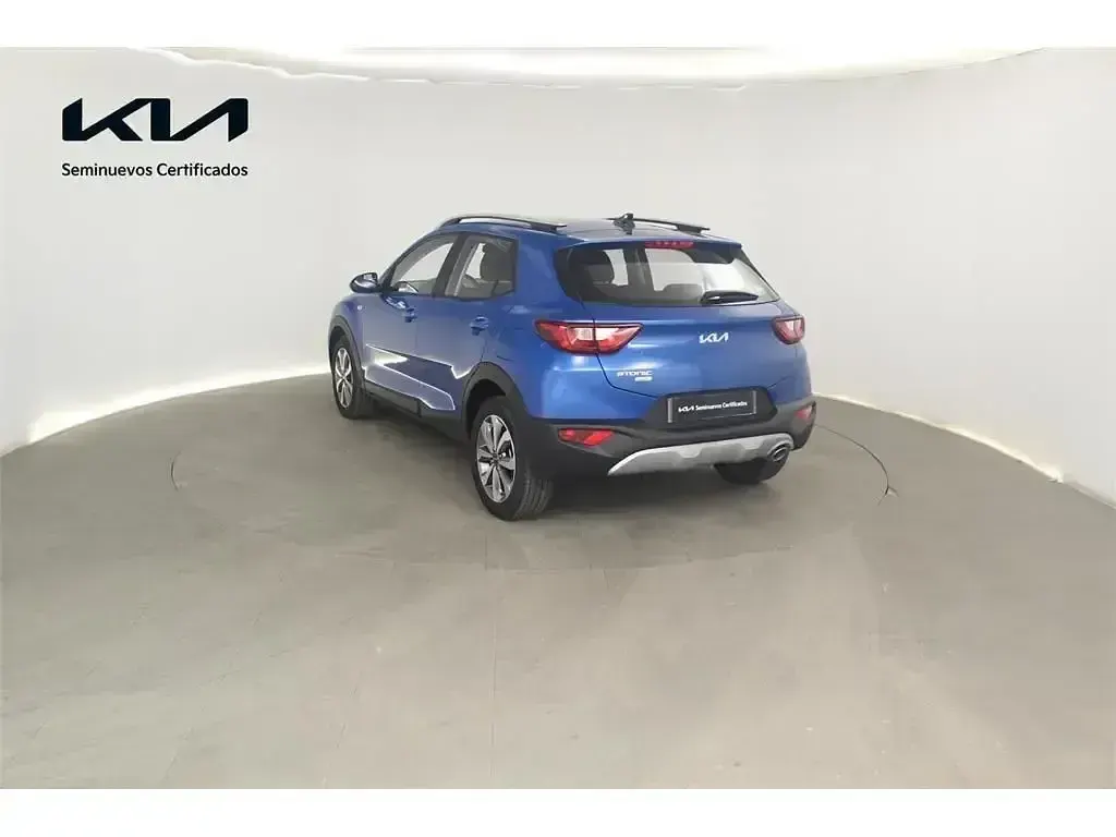 Usado Kia Stonic 100 CV (73 kW) 2025 Azul SUV