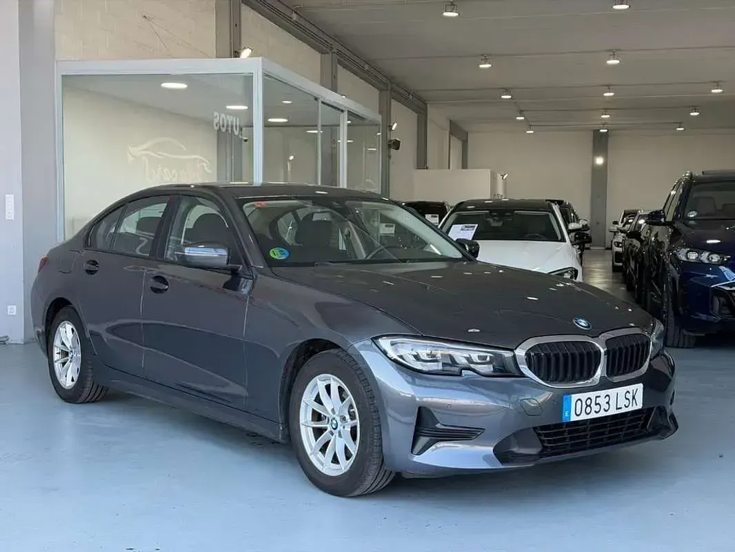Usado BMW 320 Comfort Edition 189 CV (139 kW) 2022 Gris Berlina