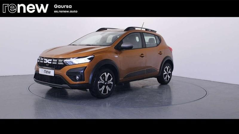 Usado Dacia Sandero Expression 91 CV (66 kW) 2023 Naranja Berlina