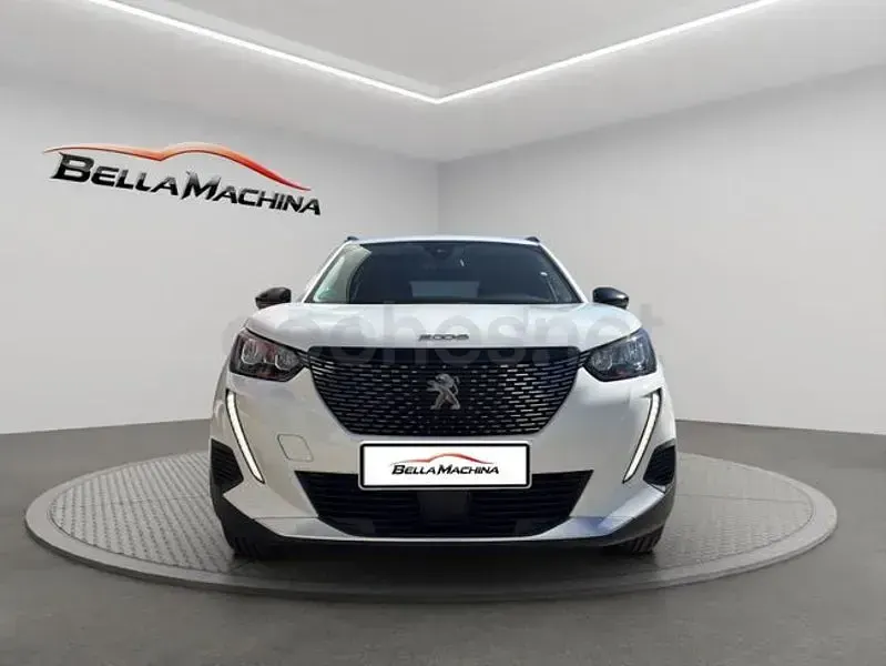 Usado Peugeot 2008 Allure 110 CV (80 kW) 2022 Blanco SUV