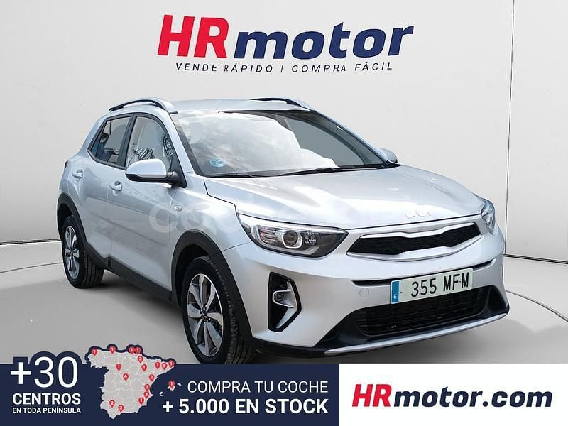 Gris / plata Usado 2023 Kia Stonic SUV | 14.790 € (Precio justo) - Imagen 1/4
