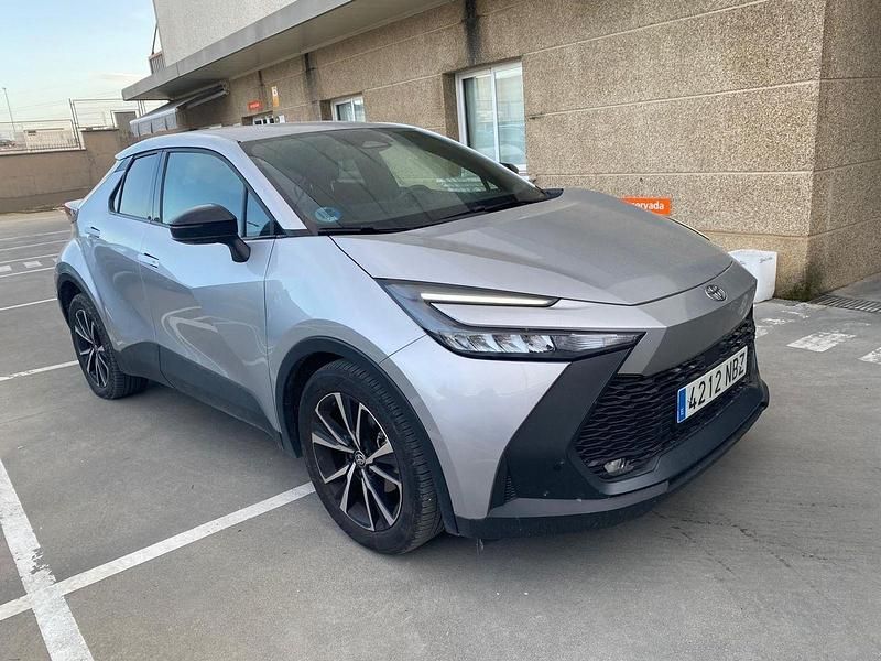 Usado Toyota C-HR Advance 140 CV (102 kW) 2025 Gris SUV
