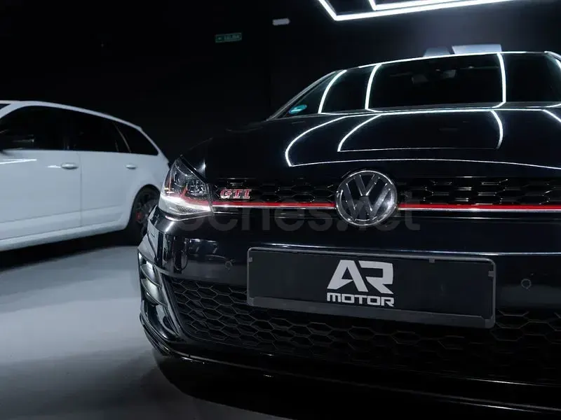 Usado VW Golf VII GTI 245 CV (180 kW) 2017 Negro Berlina