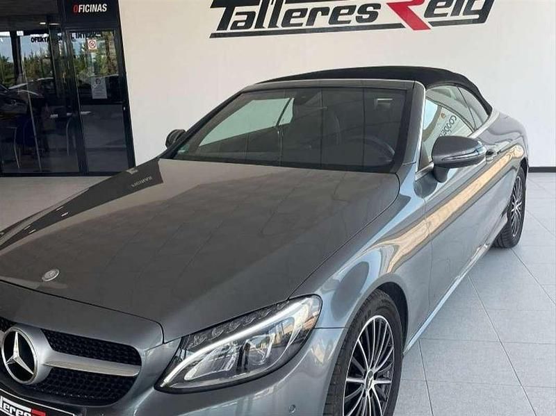 Usado Mercedes C220 170 CV (125 kW) 2017 Gris / plata Descapotable