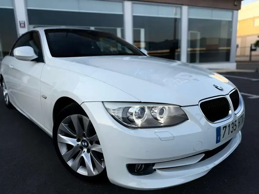 Usado BMW 320 Cabriolet 184 CV (135 kW) 2013 Blanco Descapotable