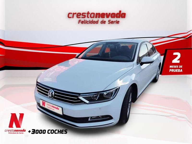 Blanco Usado 2017 VW Passat Edition Berlina | 18.490 € (Un poco caro) - Imagen 1/4