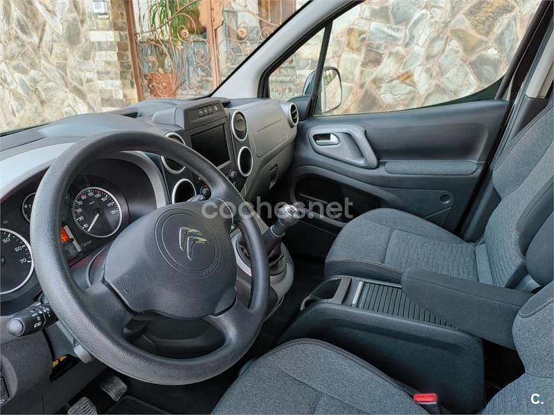 Usado Citroën Berlingo Feel 110 CV (80 kW) 2016 Negro Monovolumen