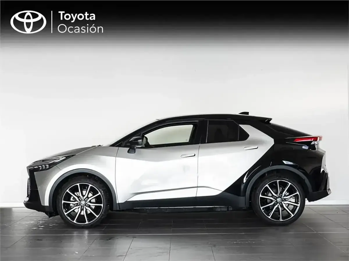 Usado Toyota C-HR Edition 223 CV (164 kW) 2025 Plata SUV