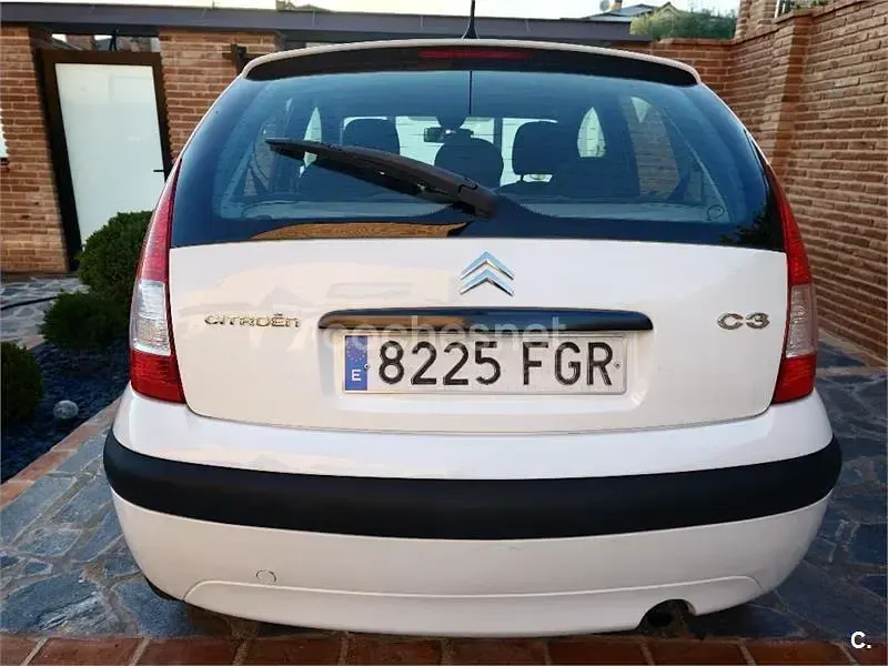 Usado Citroën C3 Exclusive 92 CV (67 kW) 2006 Blanco Berlina