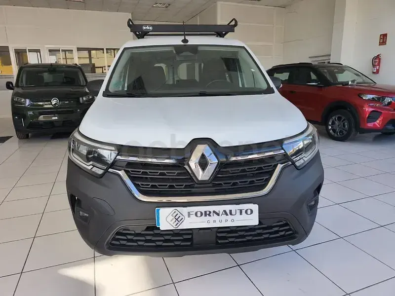 Usado Renault Kangoo 95 CV (69 kW) 2025 Blanco Monovolumen