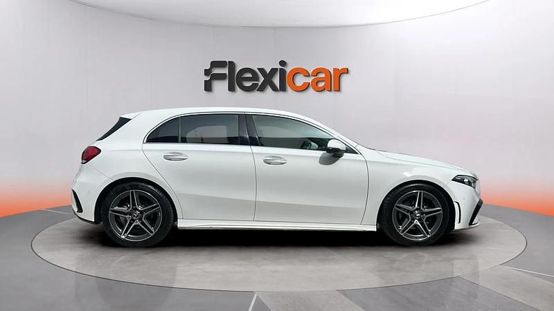 Käytetty Mercedes A180 136 HP (100 kW) 2019 Valkoinen Sedan