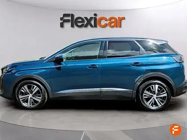 Usado Peugeot 3008 Allure 130 CV (95 kW) 2021 Azul SUV