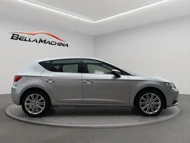 Usado Seat Leon XCELLENCE 150 CV (110 kW) 2020 Gris Berlina