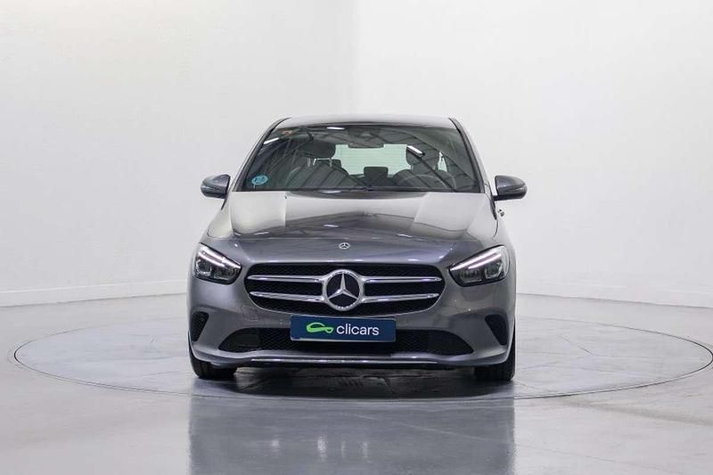 Usado Mercedes B180 116 CV (85 kW) 2021 Gris Monovolumen