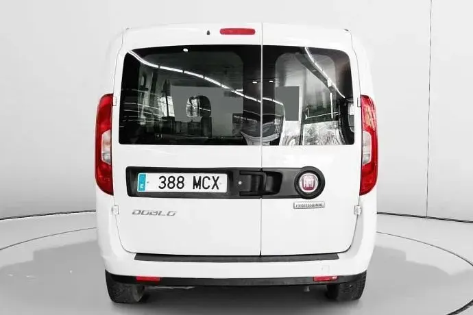 Usado Fiat Doblò 105 CV (77 kW) 2022 Monovolumen