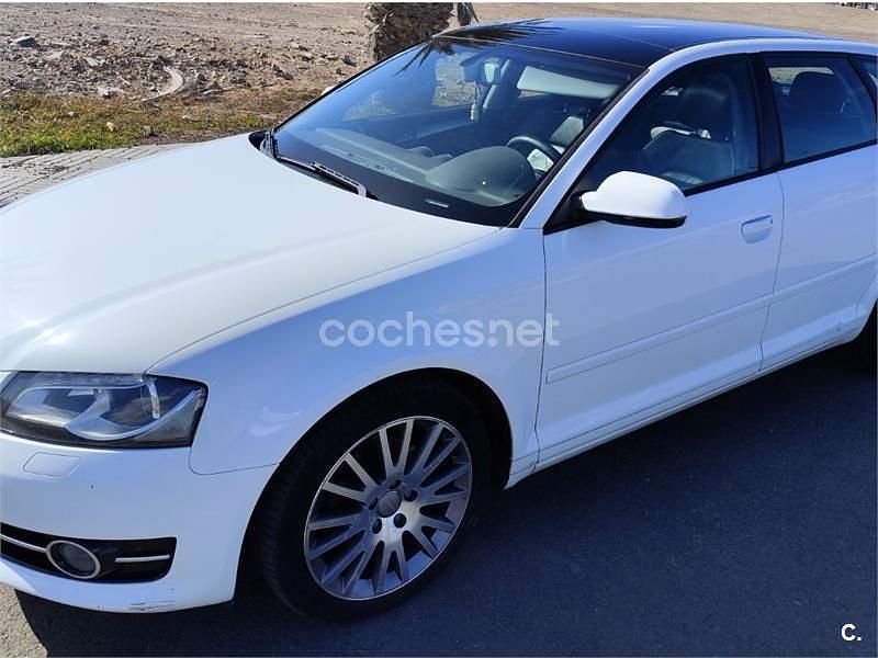 Käytetty Audi A3 Ambiente 140 HP (102 kW) 2010 Valkoinen Viistoperä