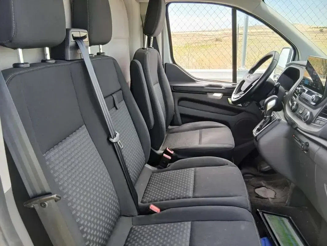 Usado Ford Transit Custom Trend 126 CV (92 kW) 2021 Blanco Van