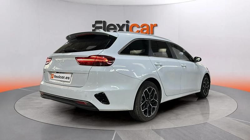 Usado Kia Ceed Style 101 CV (74 kW) 2025 Blanco Utilitario