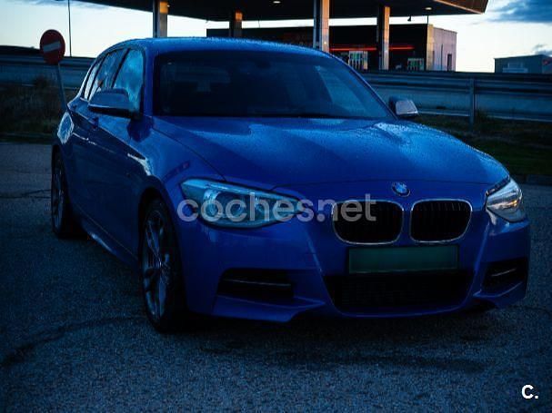 Usado BMW M135 Comfort Edition 320 CV (235 kW) 2014 Azul Utilitario