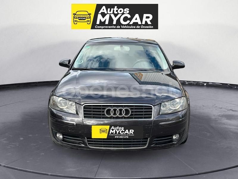 Usado Audi A3 Ambition 140 CV (102 kW) 2003 Gris / plata Berlina