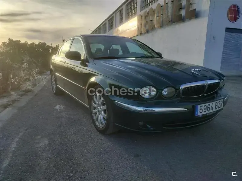 Usado Jaguar X-type Executive 196 CV (144 kW) 2002 Verde Berlina