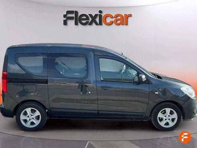 Usado Dacia Dokker Essentiel 95 CV (69 kW) 2019 Gris Monovolumen