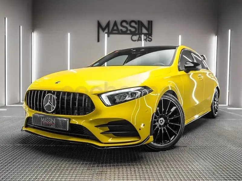 Usado Mercedes A180 136 CV (100 kW) 2019 Amarillo Berlina