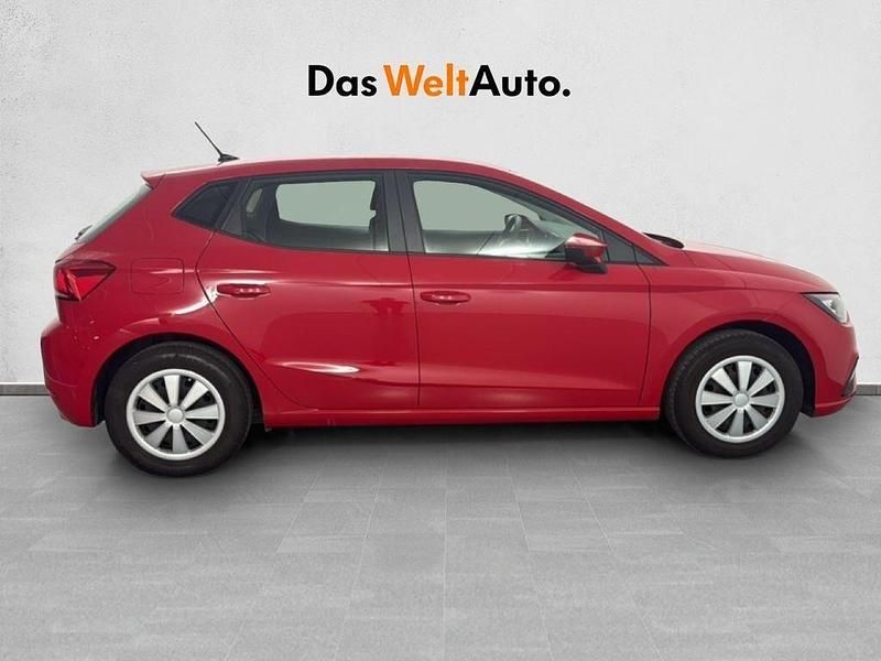 Usado Seat Ibiza Reference 80 CV (58 kW) 2023 Rojo Utilitario