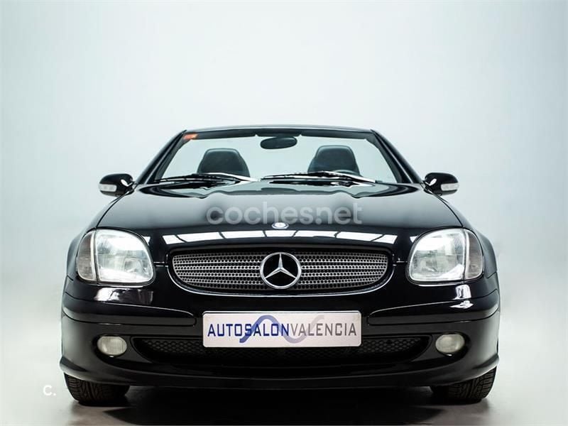 Usado Mercedes SLK200 163 CV (119 kW) 2000 Negro Descapotable