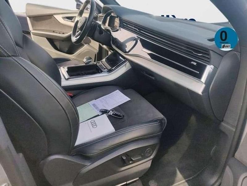 Usado Audi Q8 S-Line 381 CV (280 kW) 2021 Gris SUV