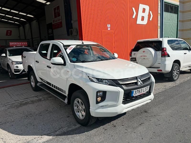 Usado Mitsubishi L200 150 CV (110 kW) 2021 Blanco Recogida