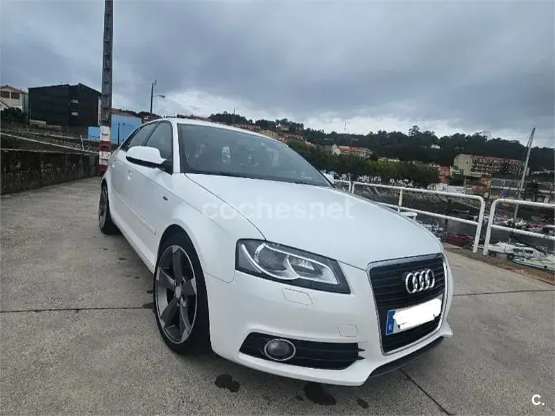 Usado Audi A3 Ambition 170 CV (125 kW) 2012 Blanco Utilitario