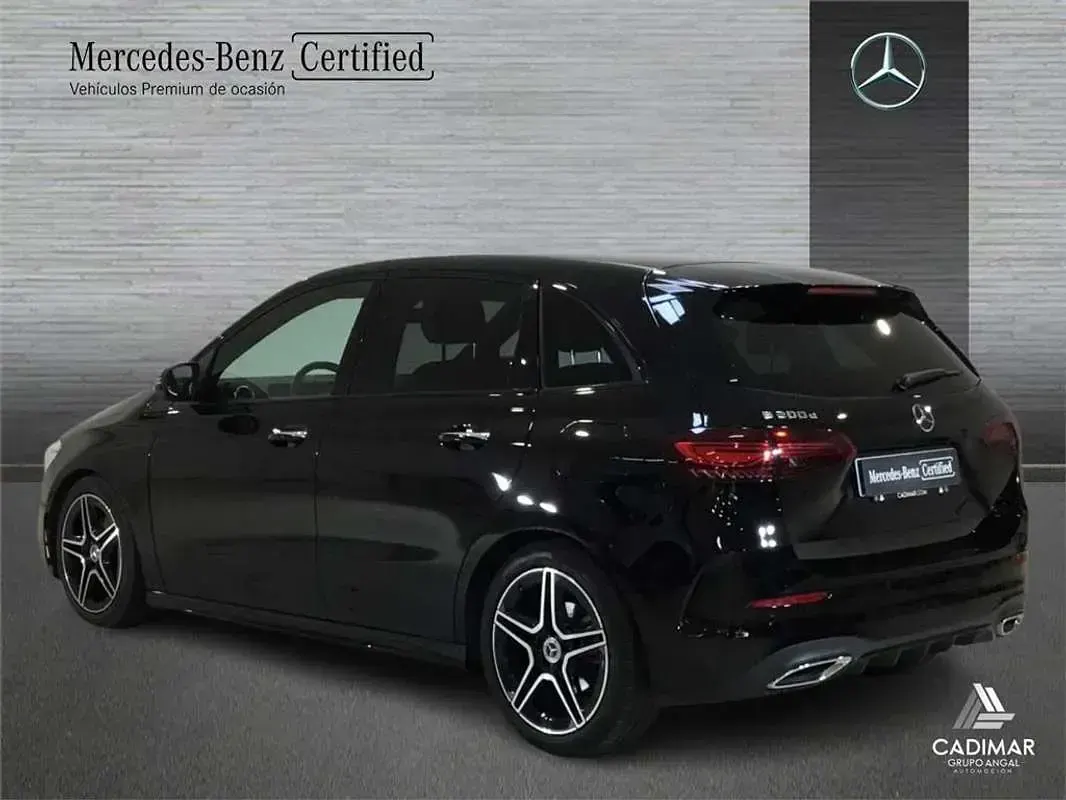 Usado Mercedes B200 150 CV (110 kW) 2023 Monovolumen