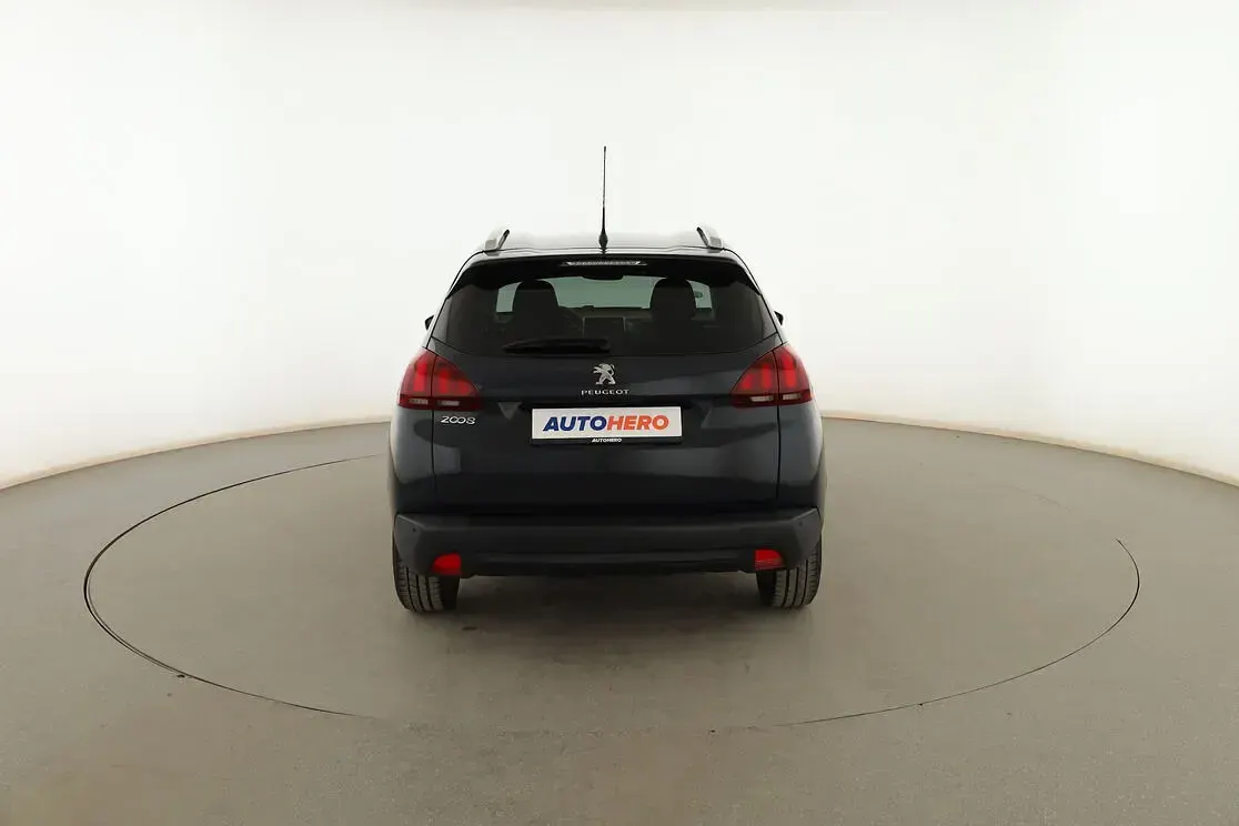 Usado Peugeot 2008 Style 110 CV (80 kW) 2018 Azul SUV