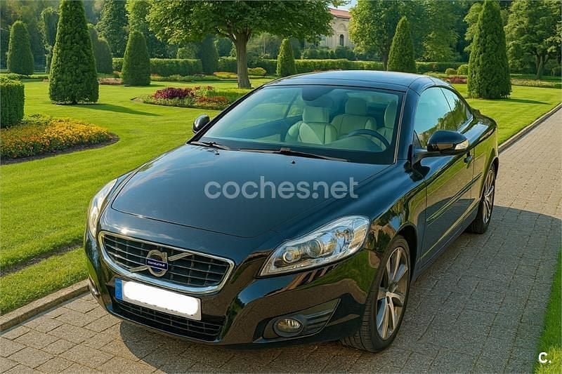 Usado Volvo C70 Momentum 150 CV (110 kW) 2011 Negro Descapotable