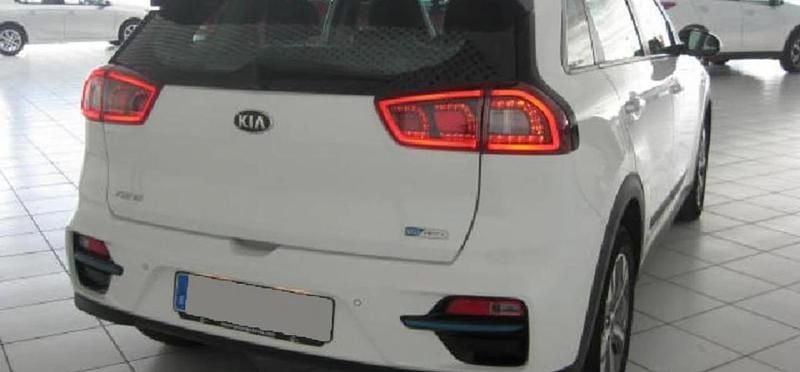 Usado Kia Niro 150 kW (204 HP) 2019 Branco SUV