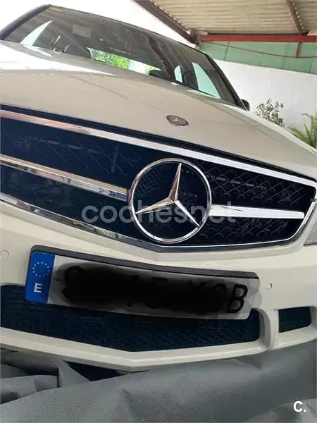 Usado Mercedes C320 Avantgarde 224 HP (164 kW) 2009 Branco Sedan