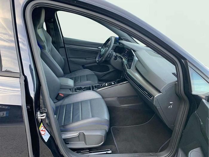 Usado VW Golf VIII R 333 CV (244 kW) 2023 Negro Berlina